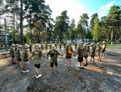 "Вместе - к вершинам!": В "Зелёном огоньке" покорили тропу доверия!