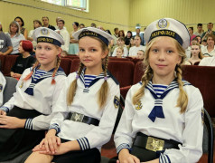 "Море по колено, песни в унисон!": "Зелёный Огонёк" с размахом отметил День ВМФ России!