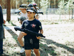 Лазертаг: космическая битва в лагере!  