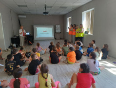 Астраханские железнодорожники провели акцию для детей