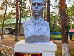 "Зелёный огонёк" склонил головы в День памяти и скорби.