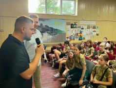 "Угадай мелодию" в "Зелёном Огоньке": Битва умов и мелодий!