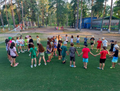 "Вместе - к вершинам!": В "Зелёном огоньке" покорили тропу доверия!