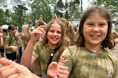 Карельские калитки, кольчуги и КВН: чем удивила прошедшая неделя в Стране железных дорог