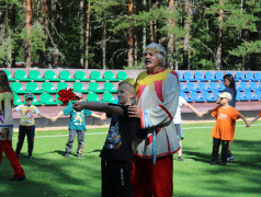 В Маяке русский-народный театр! 