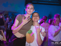 Зажгли на первой дискотеке!