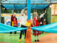 День Театра в Летнем Лагере: Магия на Сцене, Радость в Сердцах!