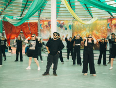 Танцевальный взрыв в лагере!  