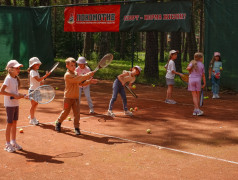 Большой теннис в Заслоновграде: путь к мастерству