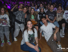 Дождь нашей яркости не помеха!